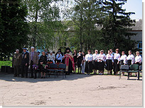 Праздничный митинг. <Нажмите, чтобы увеличить>