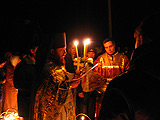 У закрытых дверей храма