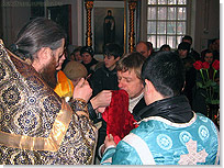 Причащение в неделю Торжества Православия. <Нажмите, чтобы увеличить>